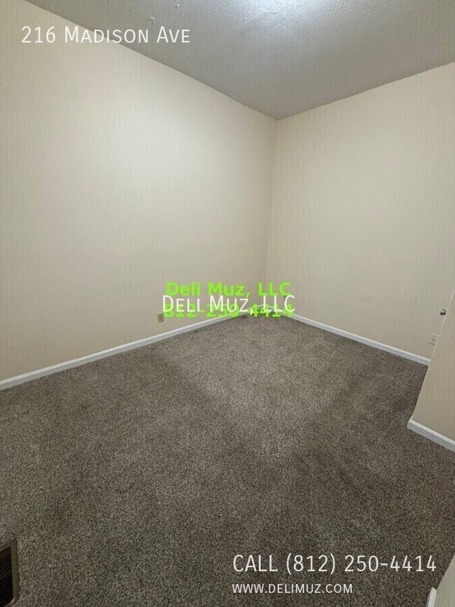 Building Photo - 216 Madison Ave