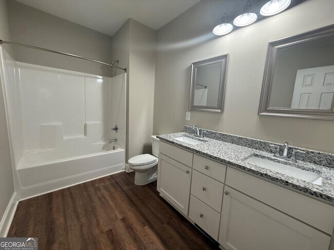 Building Photo - 618 Liberty Pk Dr