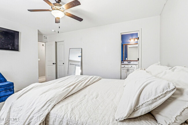 Building Photo - 3853 Loma Brisa Dr