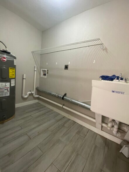 Newer remolded laundry room - 4911 23RD ST W, #A