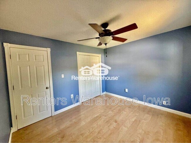 Building Photo - 275 Christopher Ave