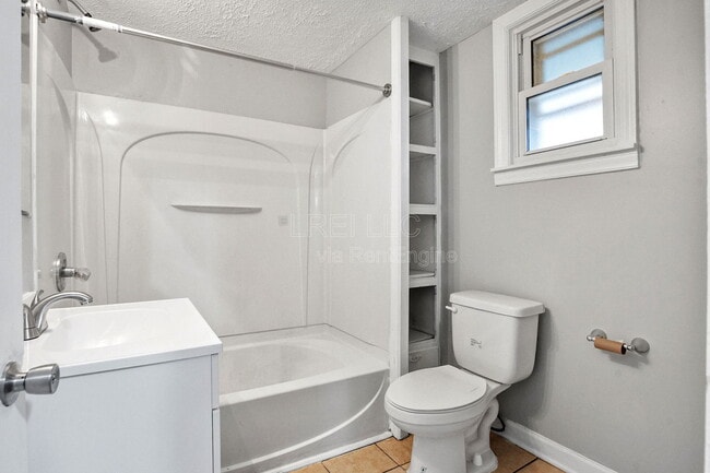 Building Photo - 1217 Morgan Ave