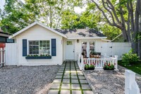 Building Photo - 2884 Crescent Way