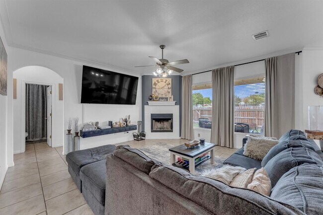 Building Photo - 102 Cailin Ct