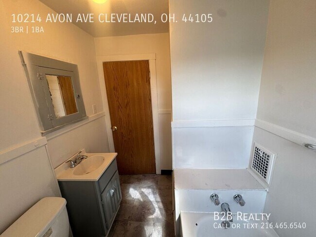 Building Photo - 10214 Avon Ave