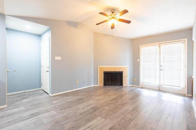 Building Photo - 14600 Fonmeadow Dr