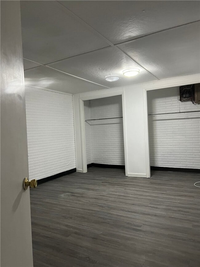 Building Photo - 10 Brig Dean Rd