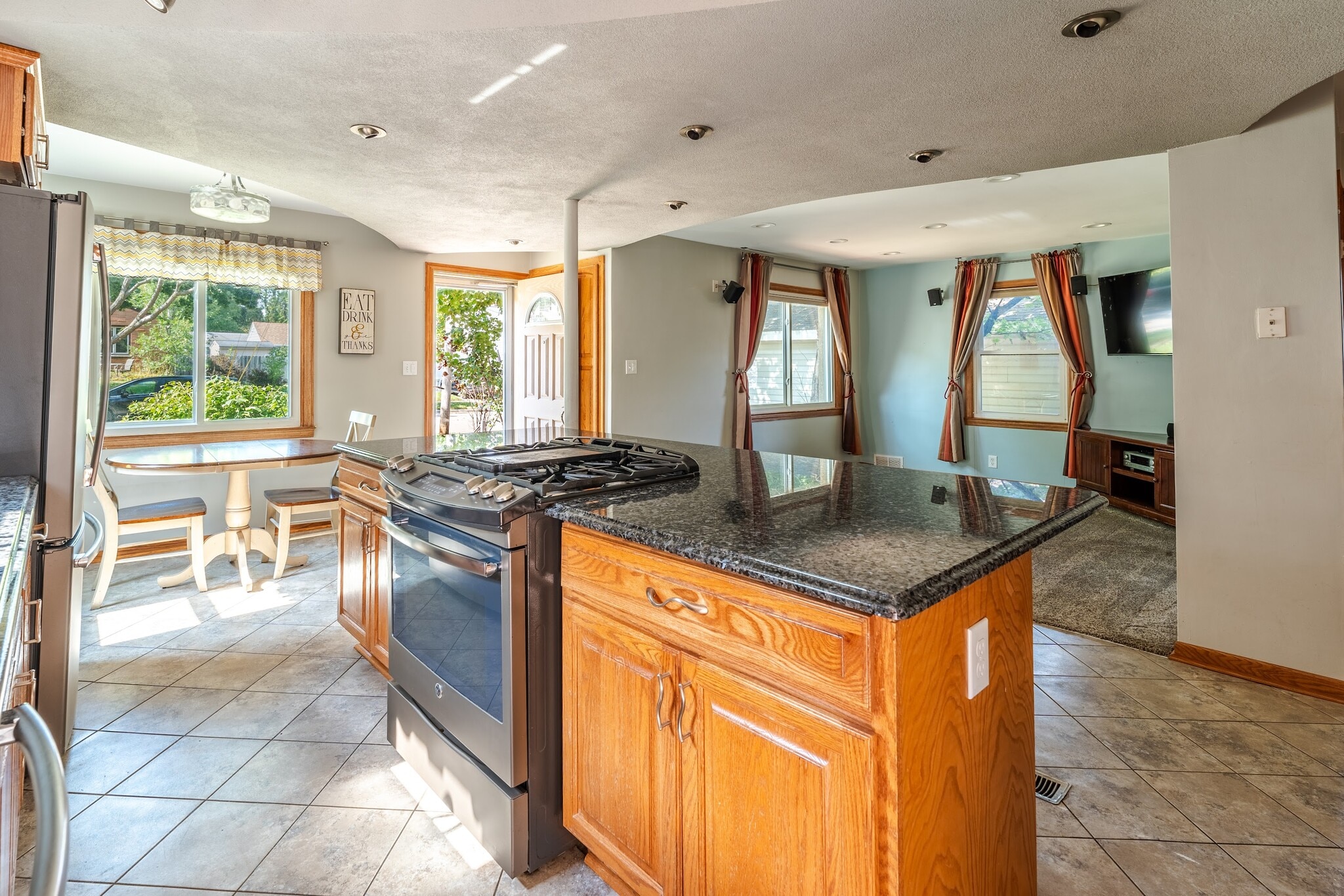 Kitchen - 4220 S Adams Ave