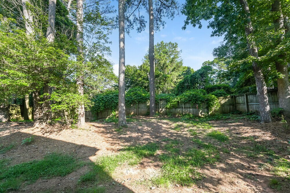 Building Photo - 5511 Shawnee Trail