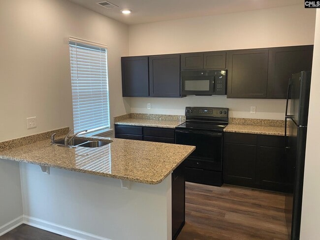 Building Photo - 228 Bluewing Dr