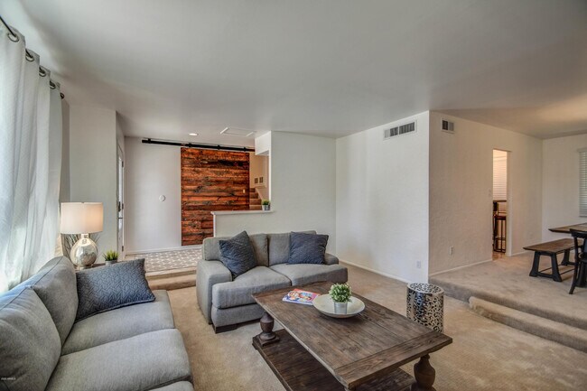 Building Photo - 8420 E Keim Dr