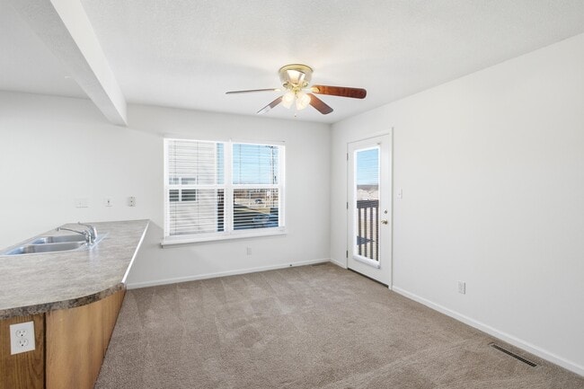 Building Photo - 2413 Northampton Dr