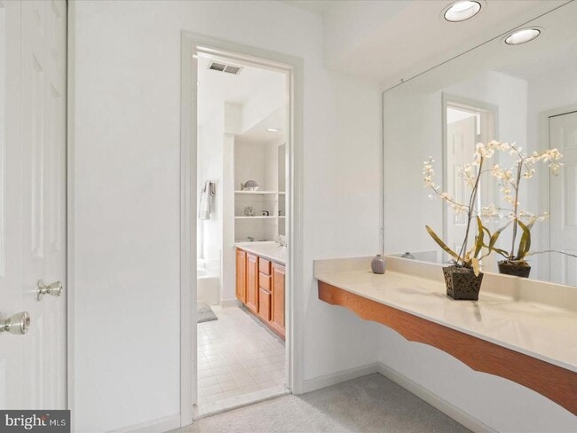Building Photo - 7004 Dreams Way Ct
