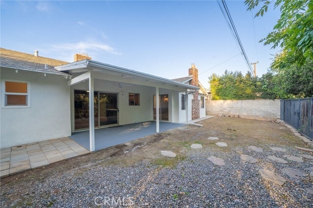 Building Photo - 2426 W Valewood St