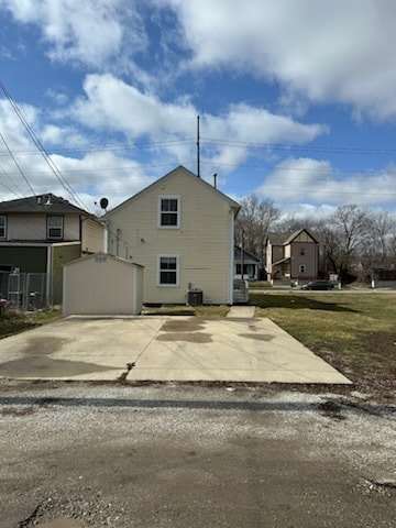 Building Photo - 549 N Belmont Ave