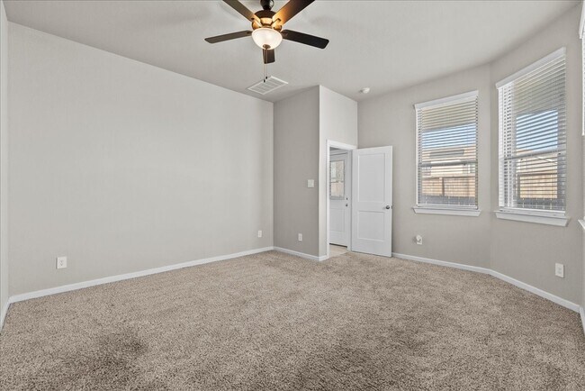 Building Photo - 13026 Oleander Bay Ln