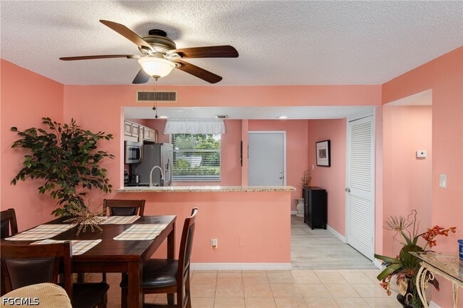 Building Photo - 5959 Winkler Rd