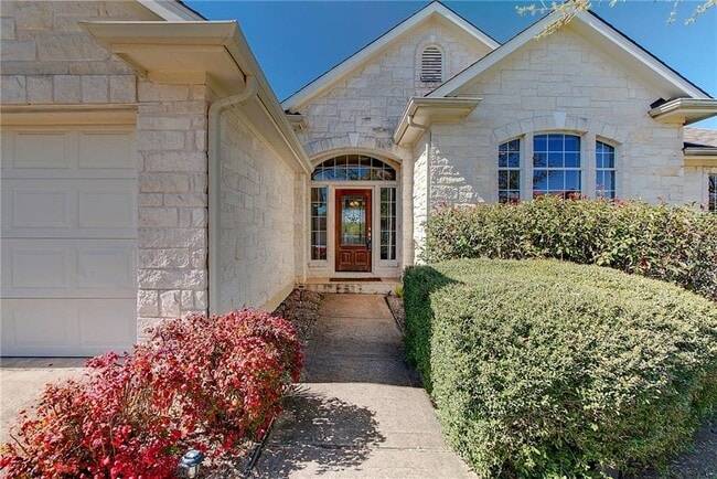 Building Photo - 120 Abbey Dr