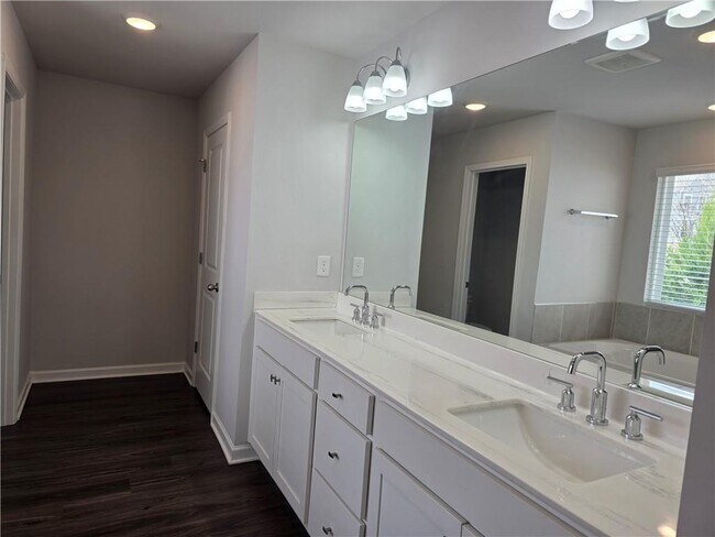 Building Photo - 76 Honeydew Ln