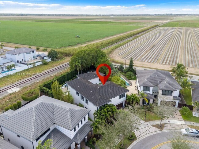 Building Photo - 16184 SW 136 Way