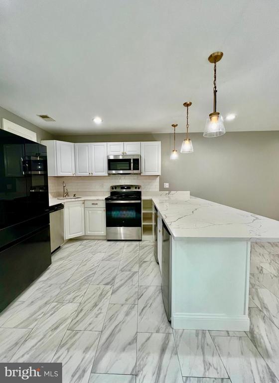 Building Photo - 620 Notabene Dr