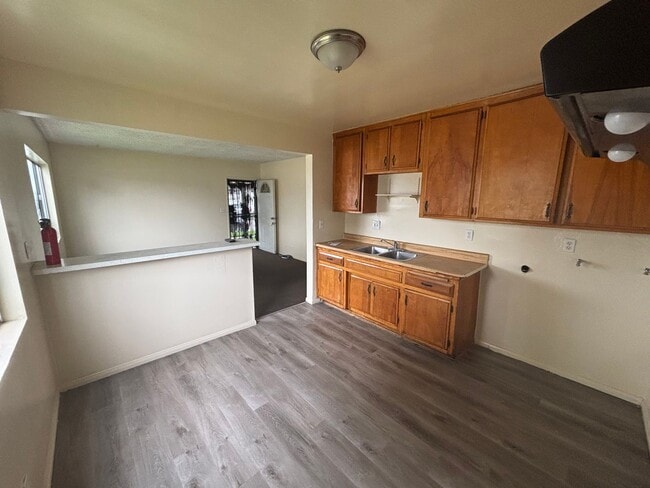 Building Photo - 8866 Wall St