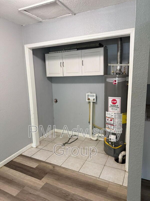Building Photo - 2524 SW Valley Brook Ln