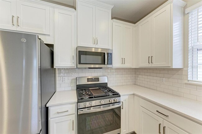 Building Photo - 3117 Formia Ct