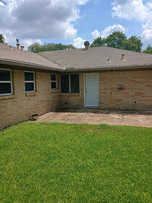 Building Photo - 4034 McDermed Dr