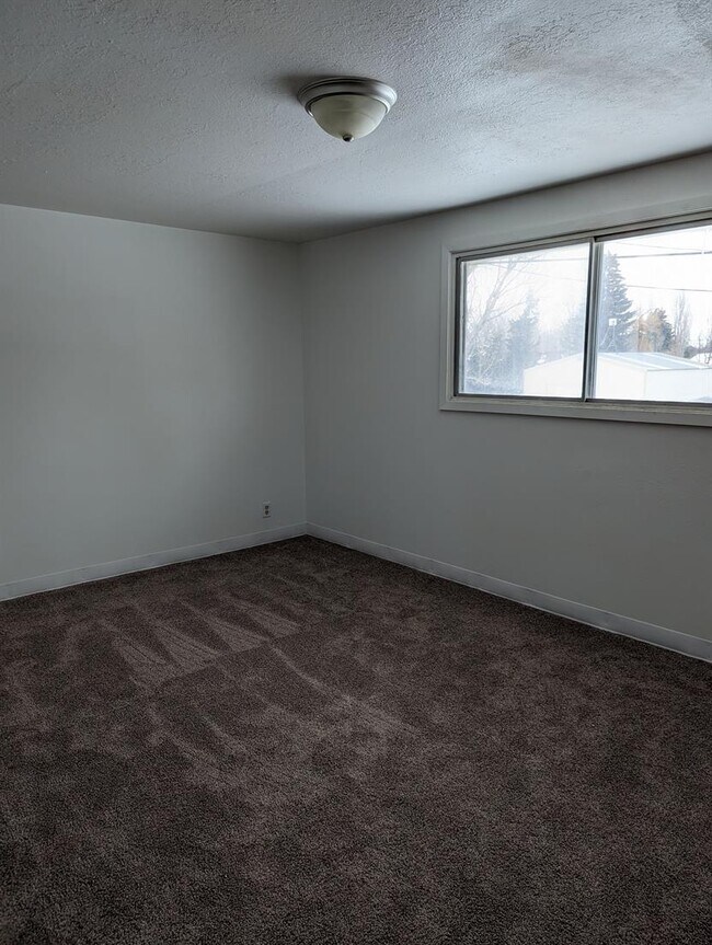 Building Photo - 1485 Benton St