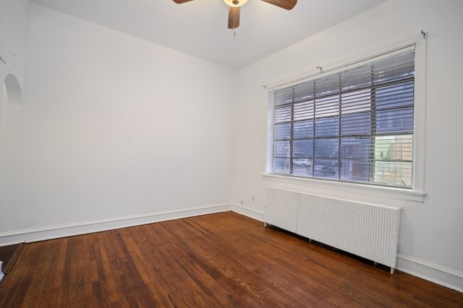 Building Photo - 156 Chestnut Ave