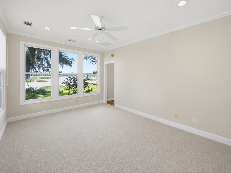 Building Photo - 371 Cottage Farm Dr