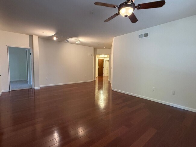 Building Photo - Modern 3 Bedroom 2 Bathroom Condo at the Monte Vista in Downtown San Jose