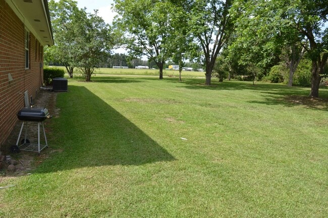 Building Photo - 138 Cypress Cir