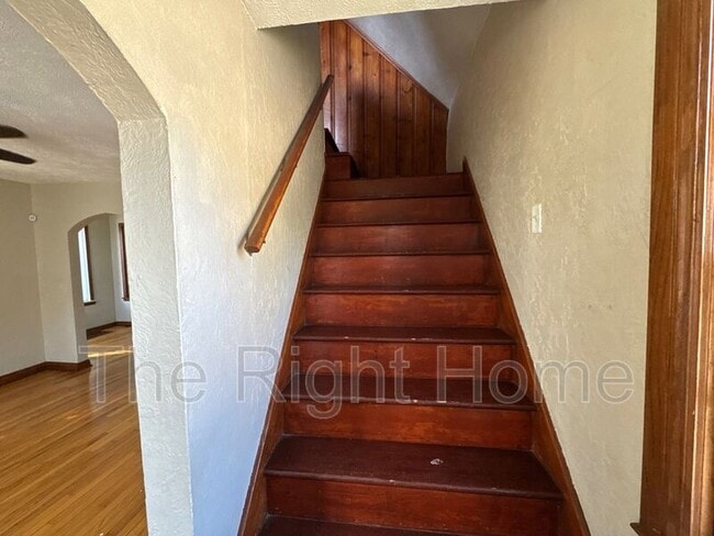 Building Photo - 2921 Clarkson Ave