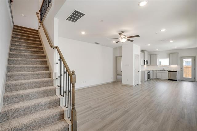 Building Photo - 1217 Lamar Dr