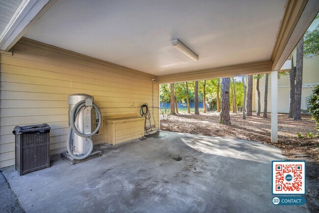 Building Photo - Bright & Spacious Hilton Head Island - Best Location!