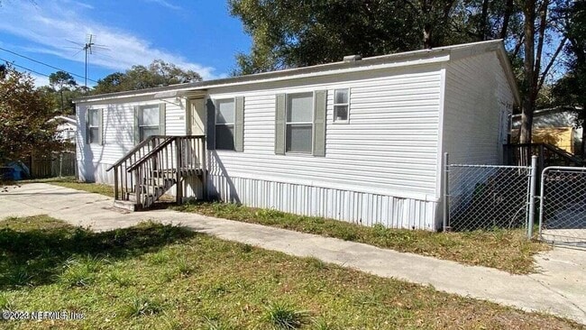 Building Photo - 650 S W Orange Ave