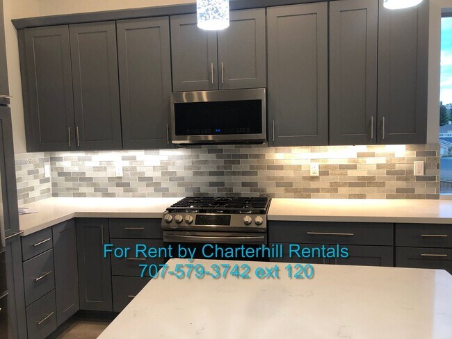 Building Photo - Beautiful, brand new, Fountaingrove home in convenient location near Keysight, Medtronic, Fountai...