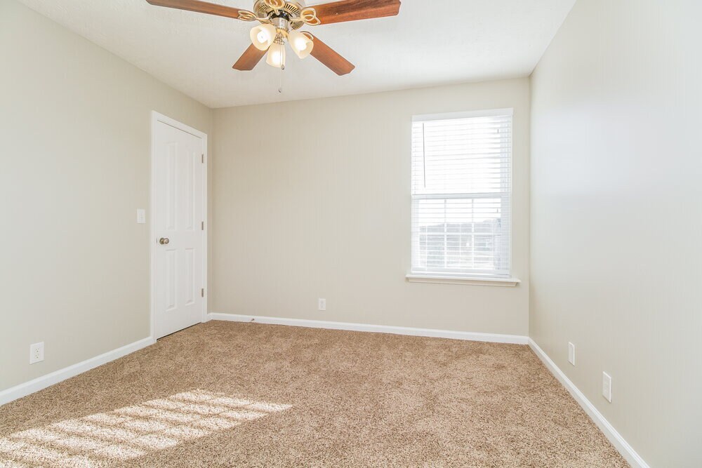 Building Photo - 315 Slippery Rock Dr