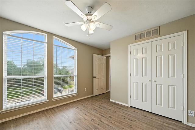 Building Photo - 1591 N Hills Dr