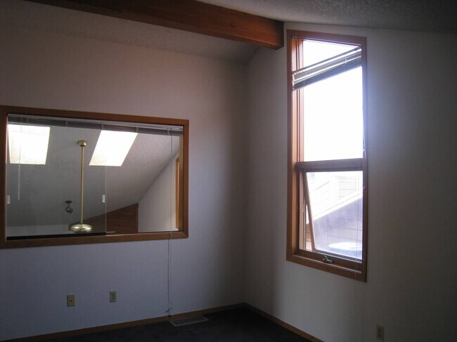 Building Photo - 2807 Sundown Ln