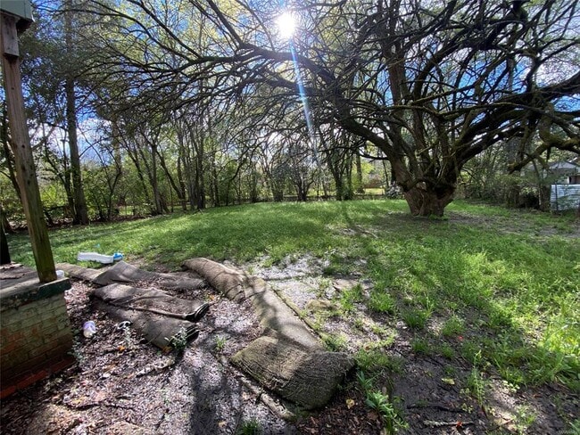 Building Photo - 3608 Wilmington Rd