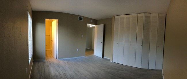 Building Photo - 1830 Maravilla Ave