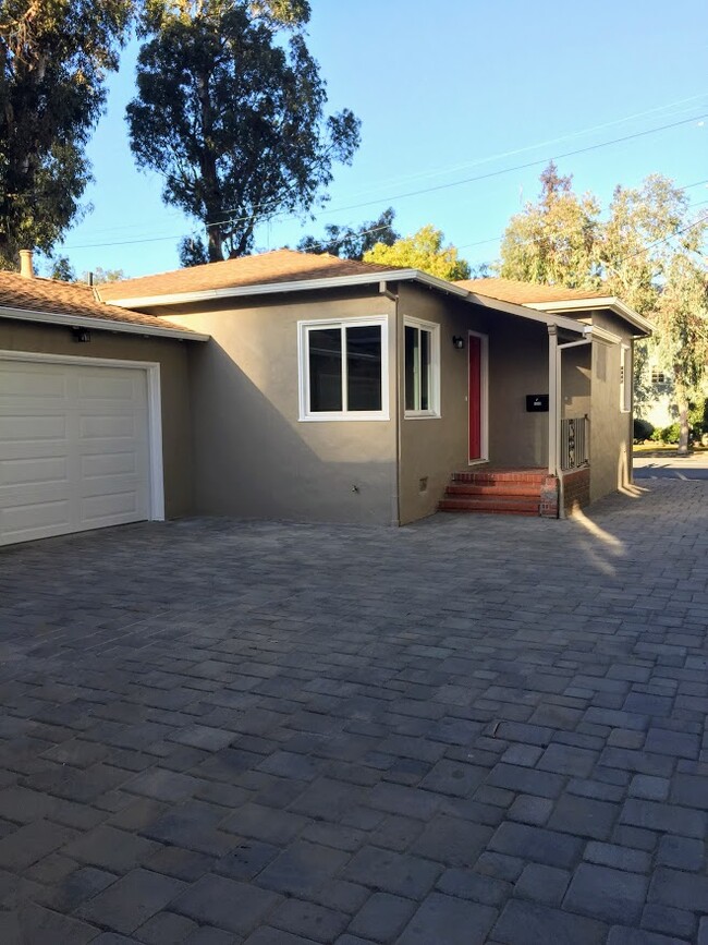 Garage and Front Door - 1283 El Camino Real