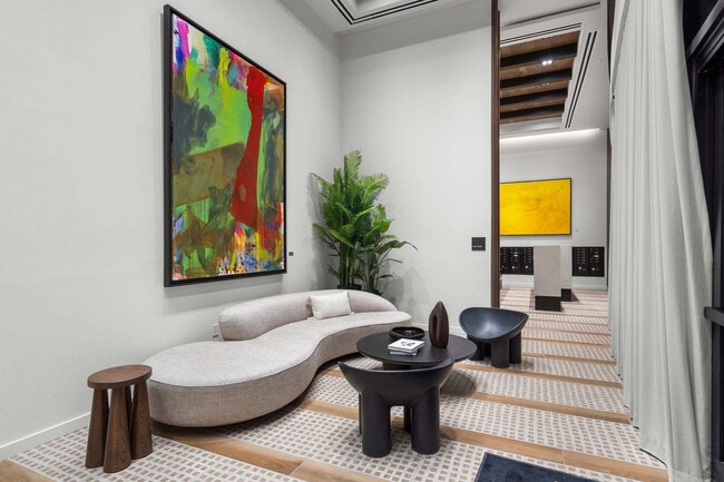 Building Photo - 225 N Miami Ave