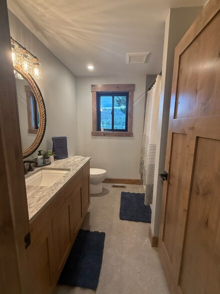 Building Photo - 31179 Grinde Bay Ln