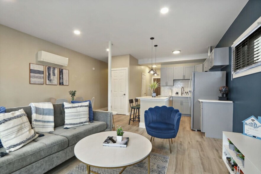 Building Photo - 4934 Kingston Ave