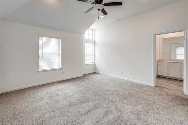 Building Photo - 1619 Ryon Falls Dr