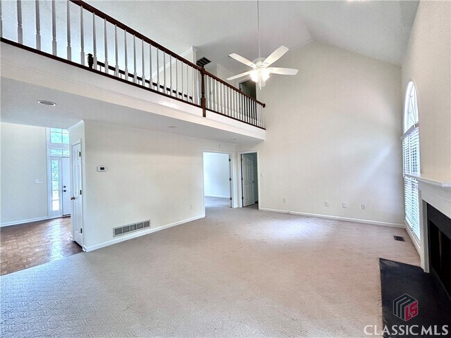 Building Photo - 120 Cedar Springs Pl